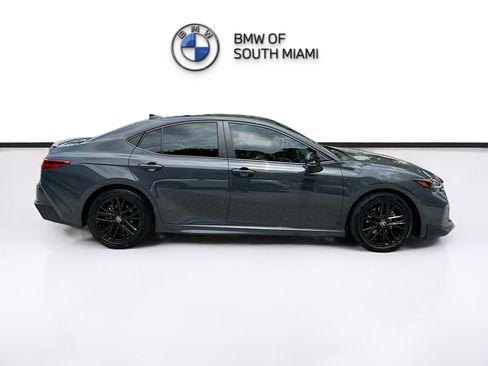 Used 2025 Toyota Camry SE w/ Convenience Package FWD image 8