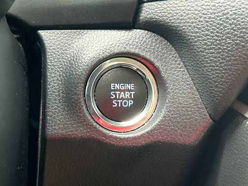 Certified 2021 Toyota RAV4 XLE FWD image 19
