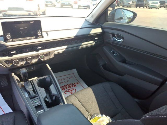 Used 2025 Honda Accord SE image 10