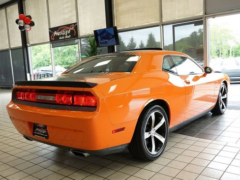 Used 2014 Dodge Challenger R/T RWD image 16
