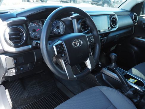 Used 2023 Toyota Tacoma SR5 w/ Technology Package image 10