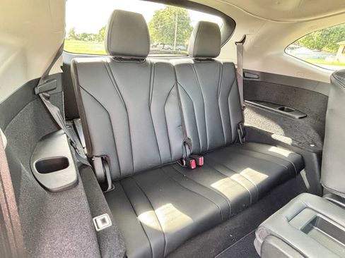 Used 2024 Acura MDX SH-AWD w/ Technology Package image 29