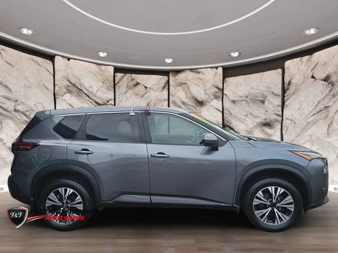 Used 2022 Nissan Rogue SV AWD/4WD image 5