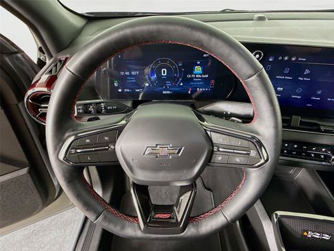 Used 2025 Chevrolet Equinox RS w/ Safety and Technology Package AWD/4WD image 13