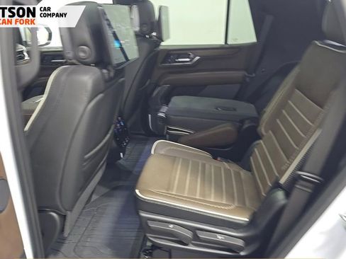 Used 2026 GMC Yukon Denali Ultimate AWD/4WD image 10