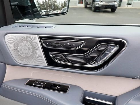 Used 2018 Lincoln Navigator L Black Label image 50