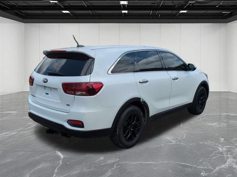 Used 2019 Kia Sorento L FWD image 5