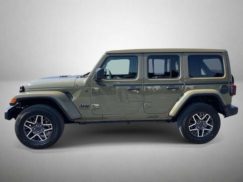 Used 2026 Jeep Wrangler Unlimited Sahara w/ Safety Group AWD/4WD image 6