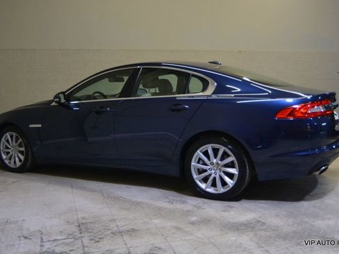 Used 2012 Jaguar XF image 31