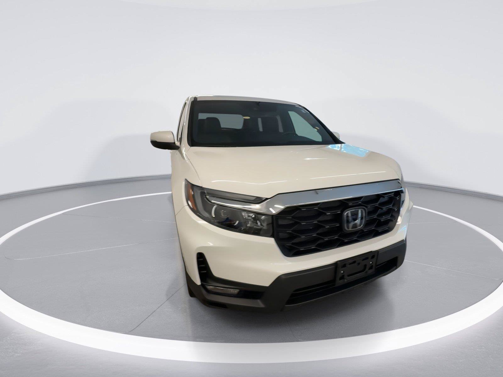 Used 2023 Honda Passport EX-L image 3