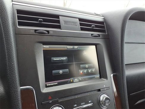 Used 2015 Lincoln Navigator 4WD image 20