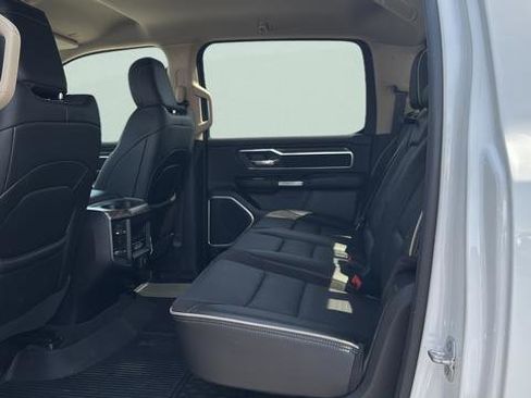 Used 2020 RAM 1500 Laramie AWD/4WD image 17