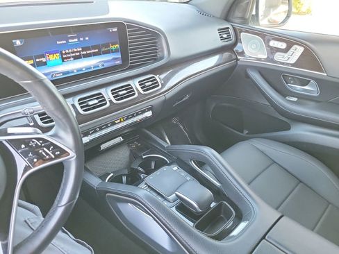 Used 2024 Mercedes-Benz GLE 350 4MATIC w/ 3rd Row Seat Package image 12