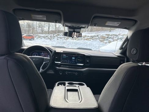 Used 2024 Chevrolet Silverado 1500 LT Trail Boss image 26