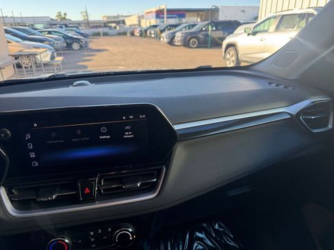 Used 2025 Chevrolet TrailBlazer LT image 33