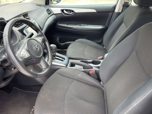 Used 2019 Nissan Sentra FWD image 10