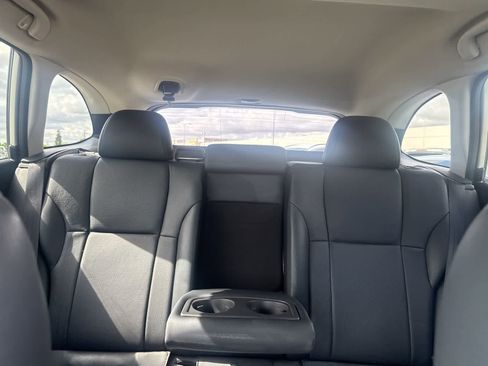 Used 2022 Subaru Outback Limited w/ Popular Package #2 image 21