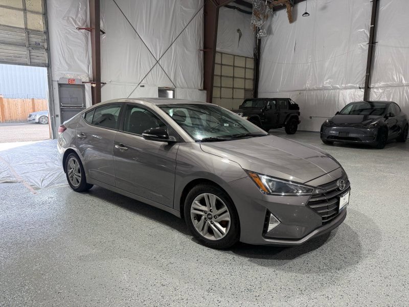 Used 2020 Hyundai Elantra Value Edition w/ Cargo Package (C1) FWD image 2