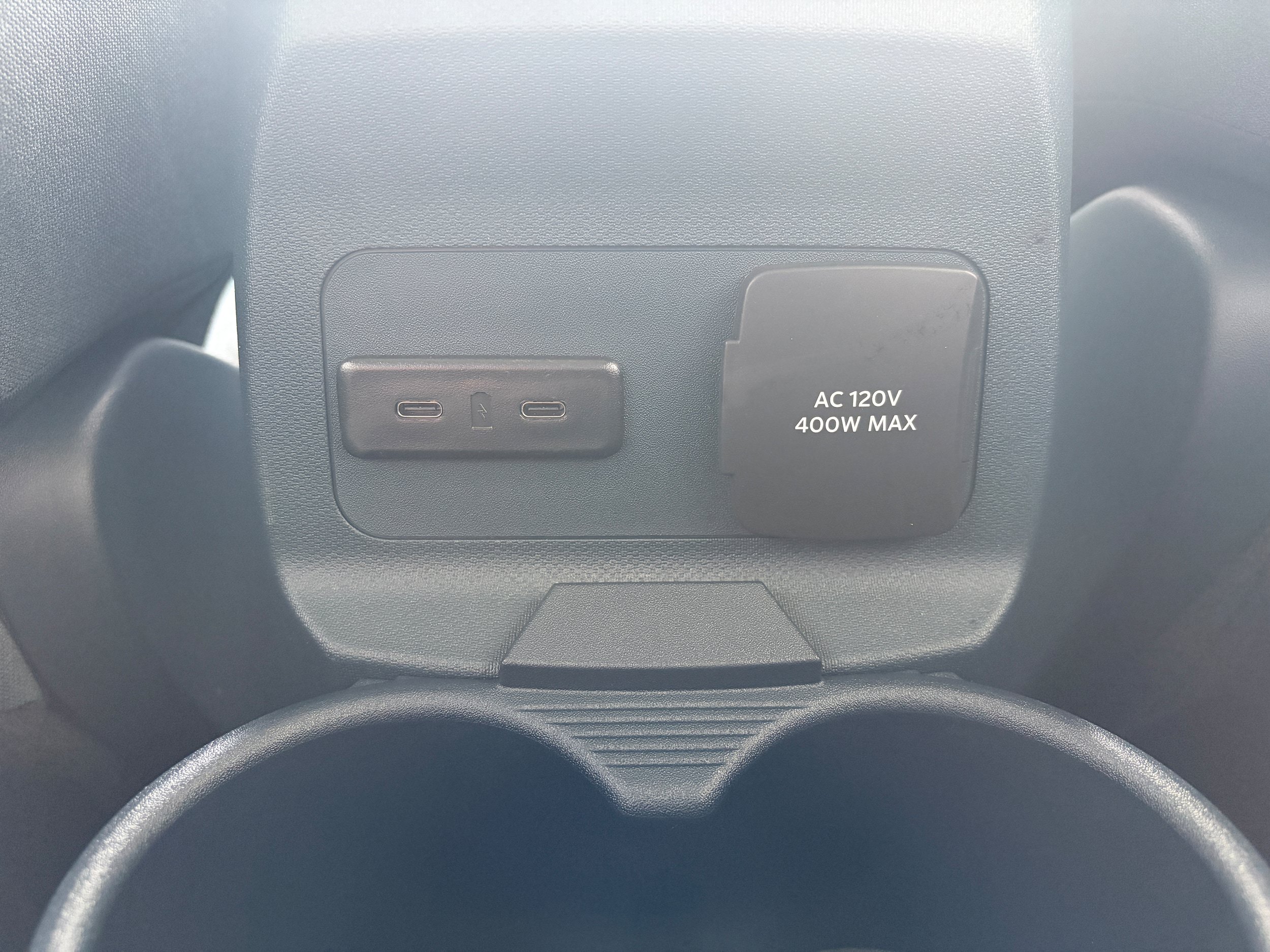 New 2026 Ford Maverick XLT w/ XLT Luxury Package FWD image 12