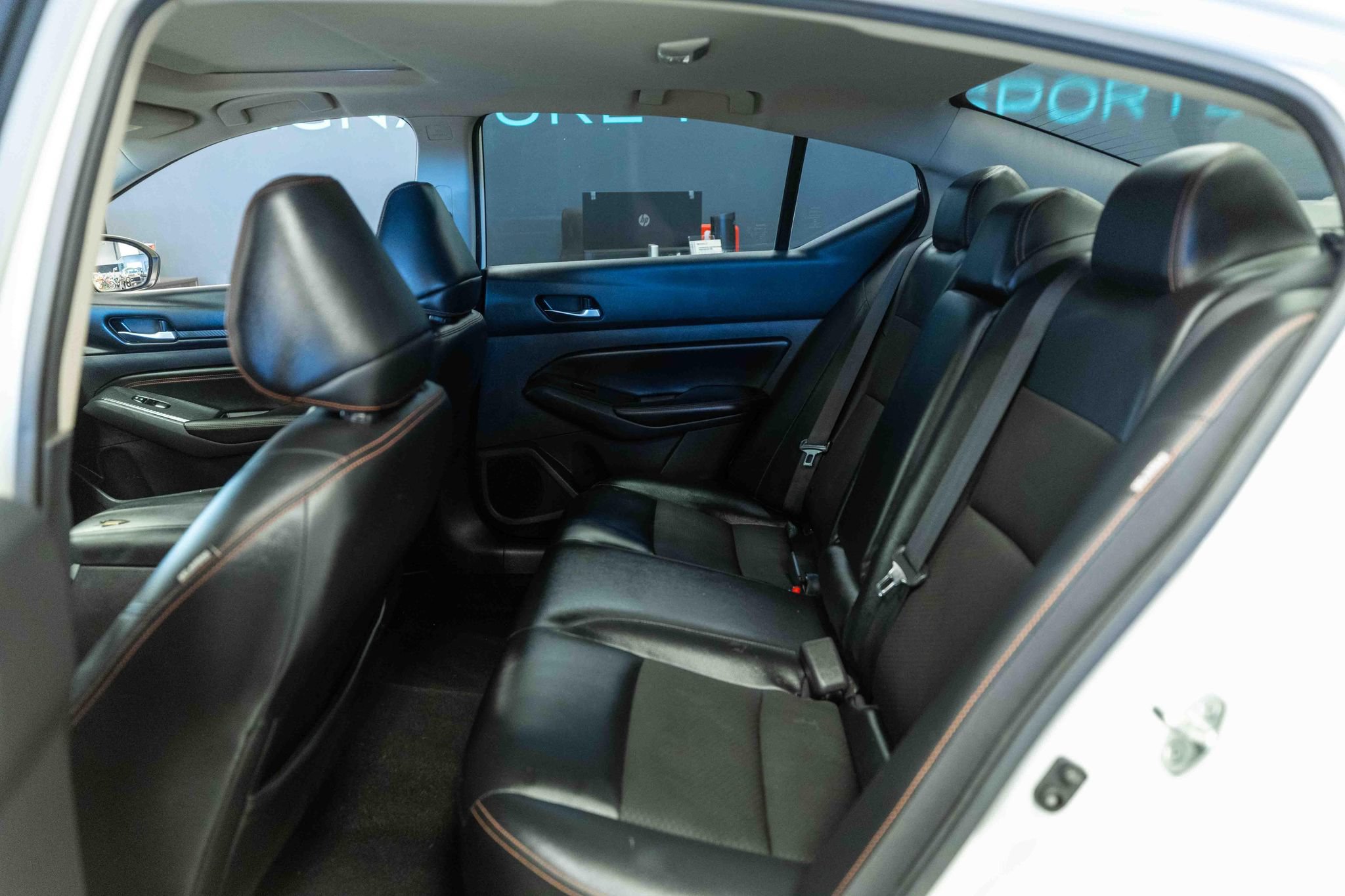 Used 2019 Nissan Altima 2.5 SR w/ SR Premium Package FWD image 12