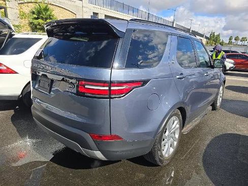 Used 2020 Land Rover Discovery HSE AWD/4WD image 2
