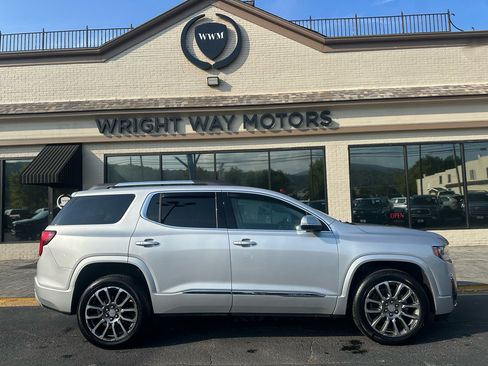 Used 2020 GMC Acadia Denali w/ LPO, Floor Liner Package image 2