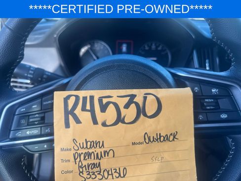 Used 2025 Subaru Outback Premium AWD/4WD image 3