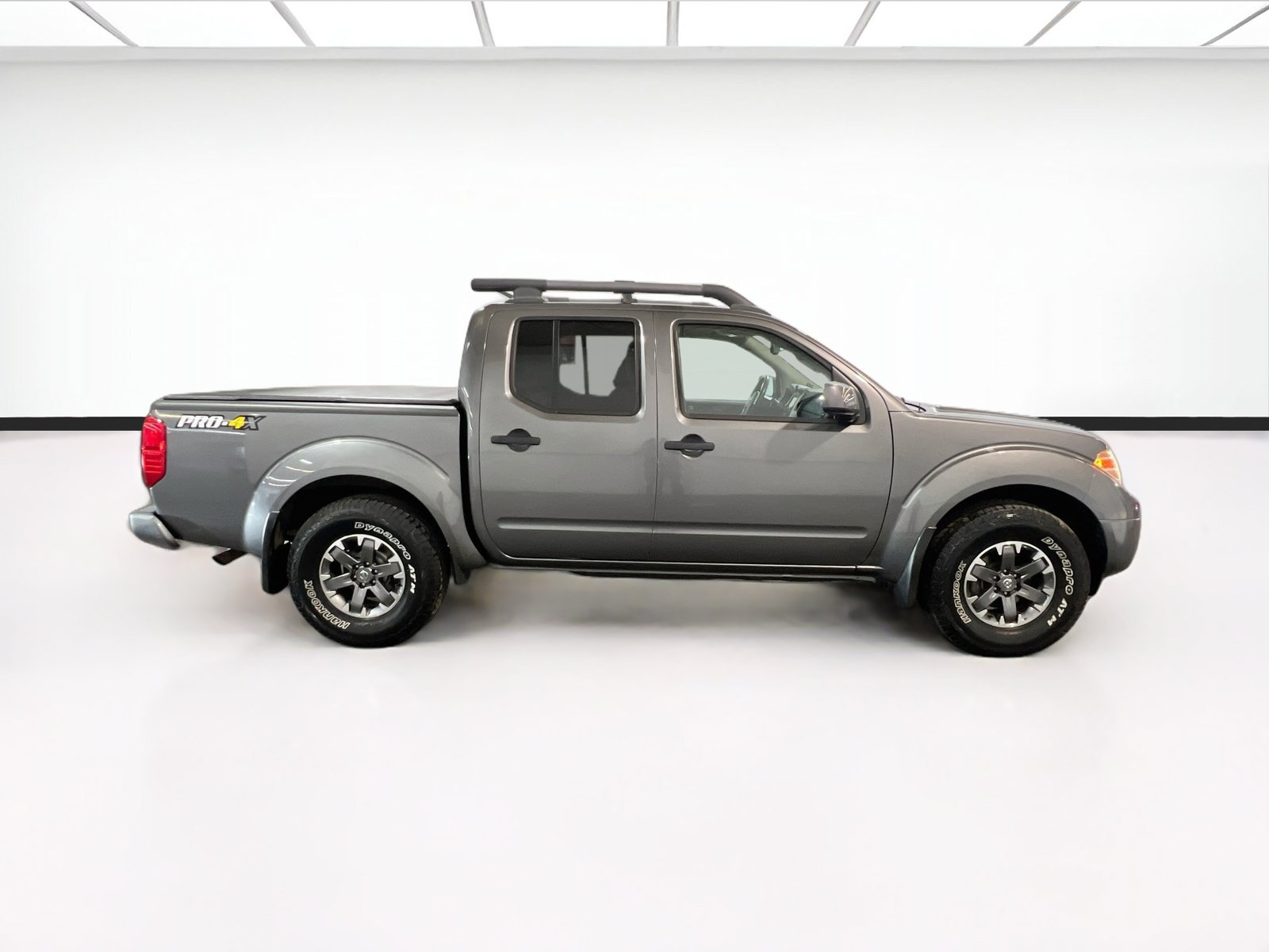 Used 2021 Nissan Frontier PRO-4X w/ Pro-4x Utility Package AWD/4WD image 23