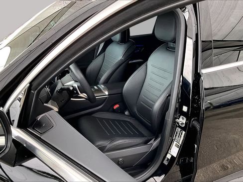 Certified 2026 Mercedes-Benz GLC 300 image 8