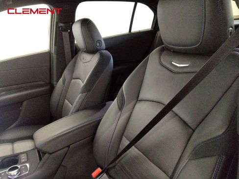 Used 2024 Cadillac XT4 Sport image 28