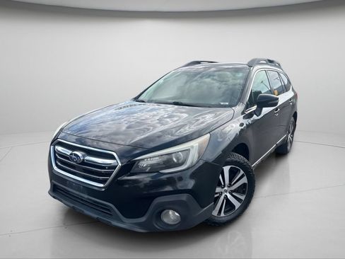 Used 2018 Subaru Outback 2.5i Limited AWD/4WD image 14