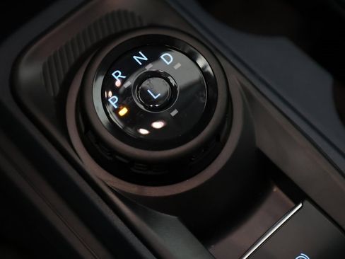 Used 2025 Ford Maverick XL w/ Equipment Group 102A image 25