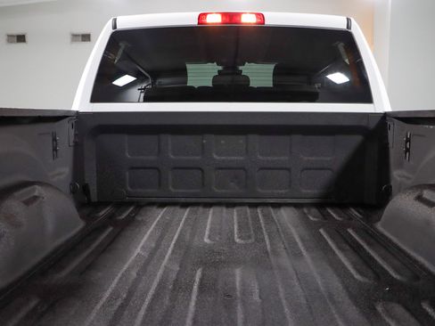 Used 2024 RAM 2500 Big Horn w/ Off Road Package AWD/4WD image 29