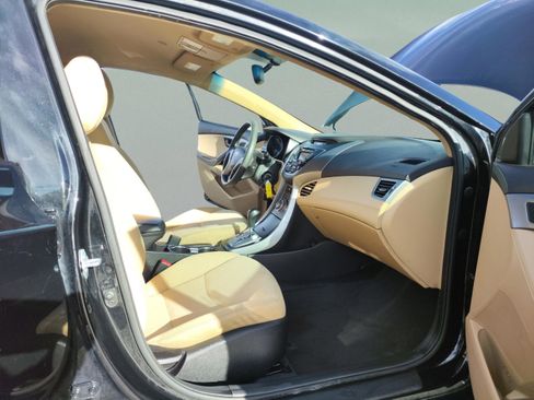 Used 2013 Hyundai Elantra GLS w/ Preferred Pkg image 15