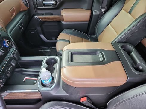 Used 2021 Chevrolet Silverado 2500 High Country w/ Z71 Off-Road Package image 12