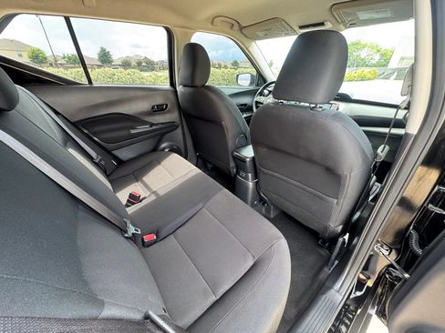 Used 2025 Nissan Kicks Play S FWD image 37
