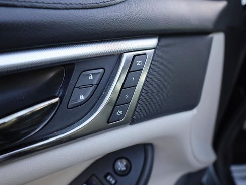 Used 2018 Cadillac CTS Premium Luxury image 5