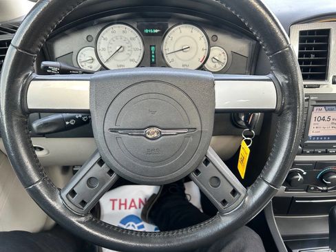 Used 2007 Chrysler 300 Touring image 17