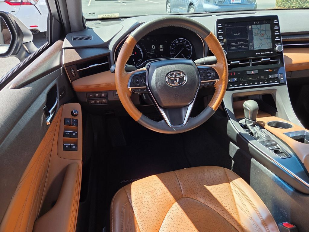 Used 2019 Toyota Avalon Limited w/ Advanced Safety Package FWD image 8