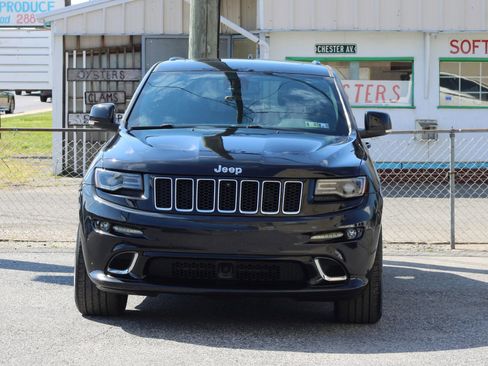 Used 2015 Jeep Grand Cherokee SRT w/ Luxury Group II AWD/4WD image 2