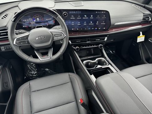 New 2026 Chevrolet Traverse Z71 w/ Enhanced Driving Package image 9