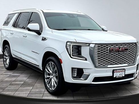 Used 2023 GMC Yukon Denali AWD/4WD image 3