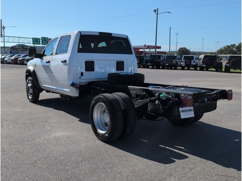 New 2026 RAM 4500 Tradesman w/ Chrome Appearance Group image 3