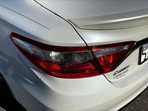Used 2017 Toyota Camry XSE FWD image 25