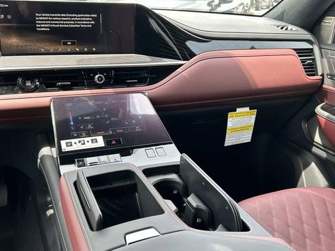 New 2026 INFINITI QX80 Autograph w/ Premium Cargo Package AWD/4WD image 29