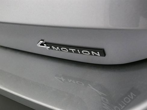 New 2026 Volkswagen Tiguan SE image 11