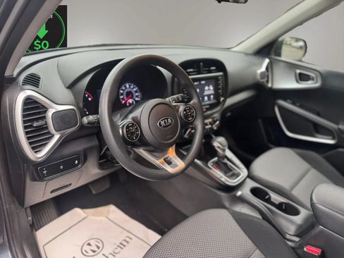 Used 2020 Kia Soul LX FWD image 11