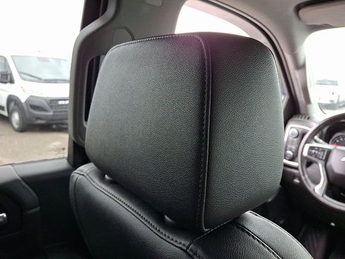 Used 2022 Chevrolet Silverado 1500 LTZ w/ LTZ Convenience Package II AWD/4WD image 14