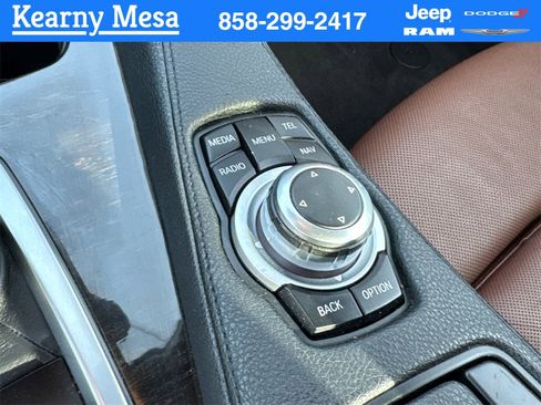 Used 2013 BMW 640i Convertible image 29