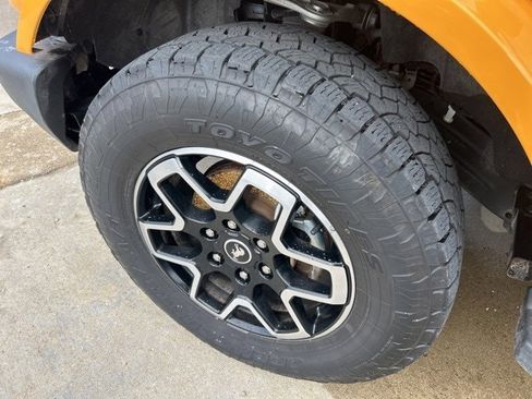 Used 2022 Ford Bronco Outer Banks image 4